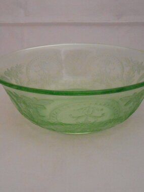 Vintage Uranium Glass, Indiana Glass, Green Horseshoe, #612, 6.5" Diameter